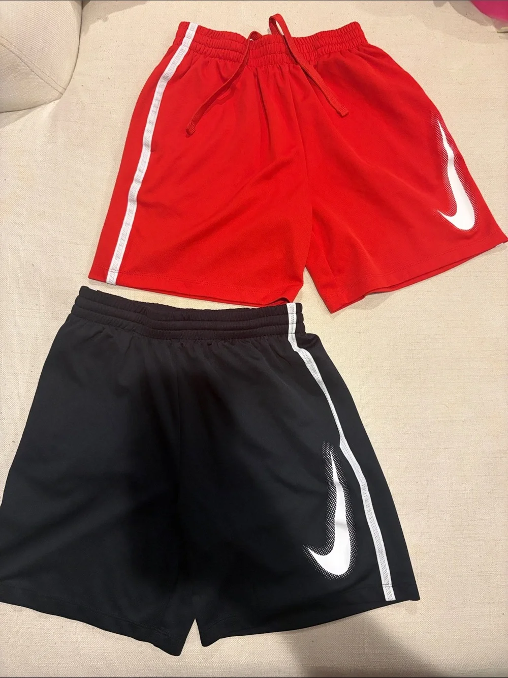 nike dri fit boys shorts set of 2 sz large black and red